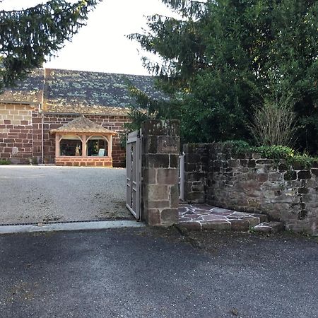 Le Clos De Rose Ussac Bagian luar foto
