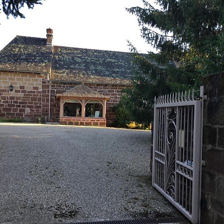 Le Clos De Rose Ussac Bagian luar foto