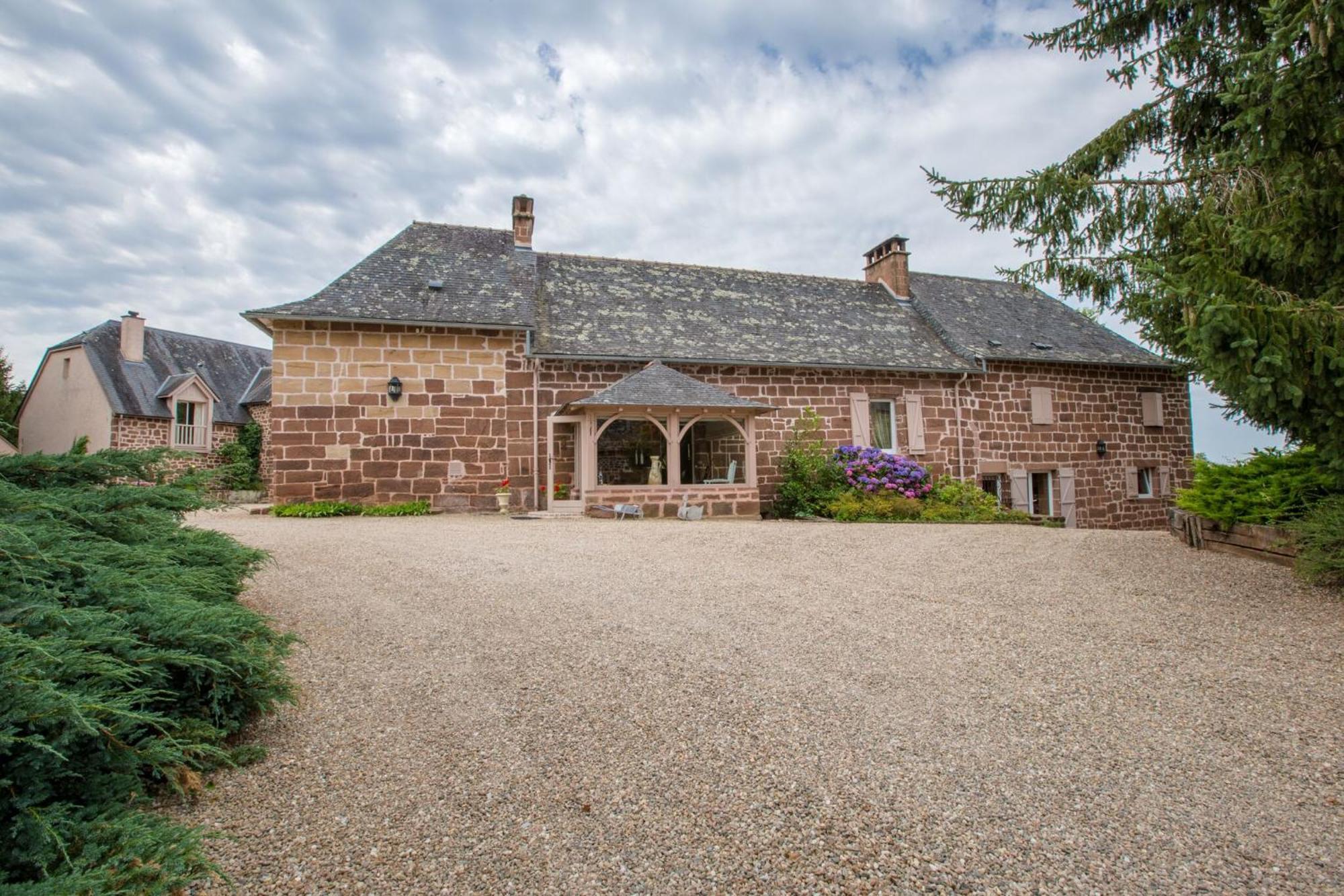 Le Clos De Rose Ussac Bagian luar foto